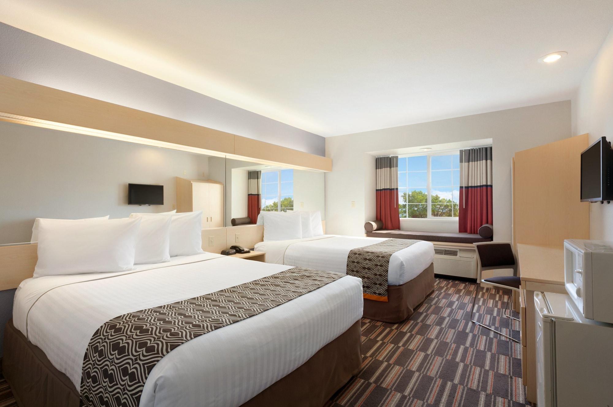 Microtel Inn & Suites Modesto Ceres Bagian luar foto