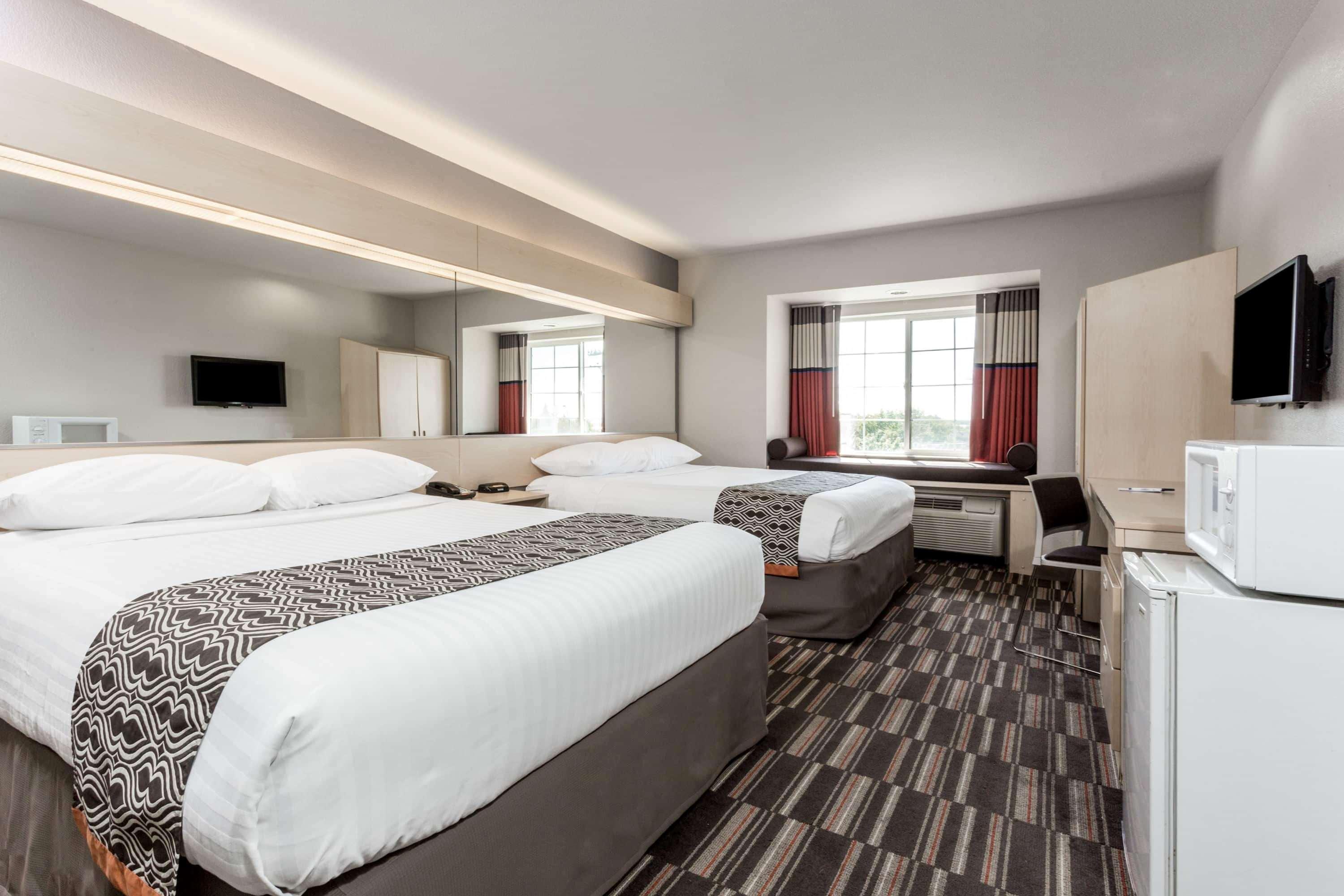 Microtel Inn & Suites Modesto Ceres Bagian luar foto